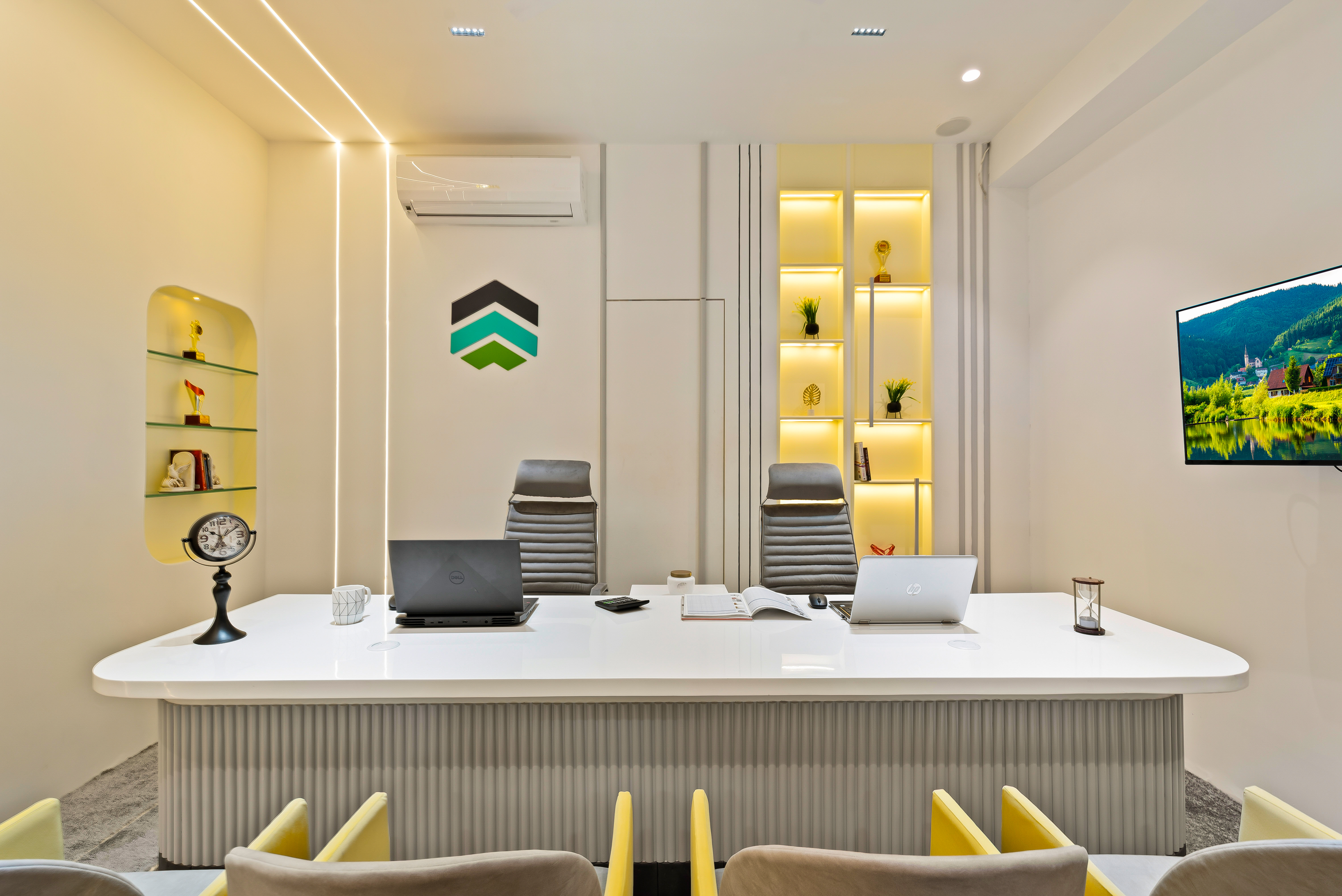 SPB Finserv Office